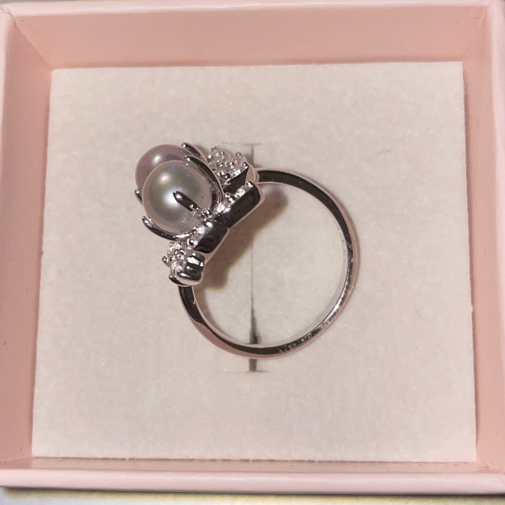 Pearl Ring - Picture 2 of 3